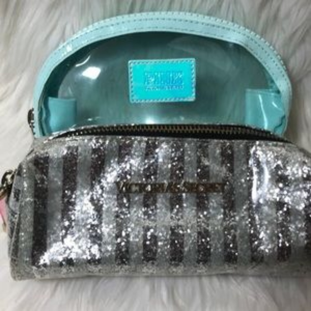 2 Victoria’s Secret Make Up Bags Blue Silver - Picture 7 of 8